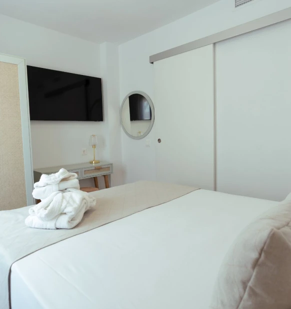 Paradise Island Swim-Up Lodge (premium)