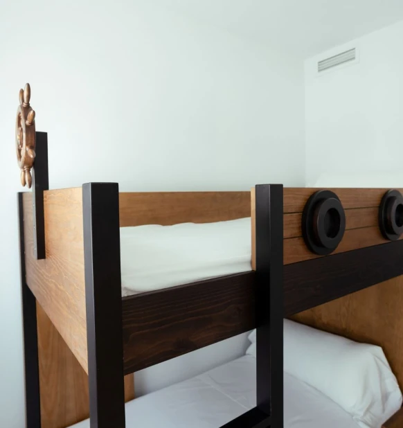 Paradise Island Swim-Up Lodge (premium)