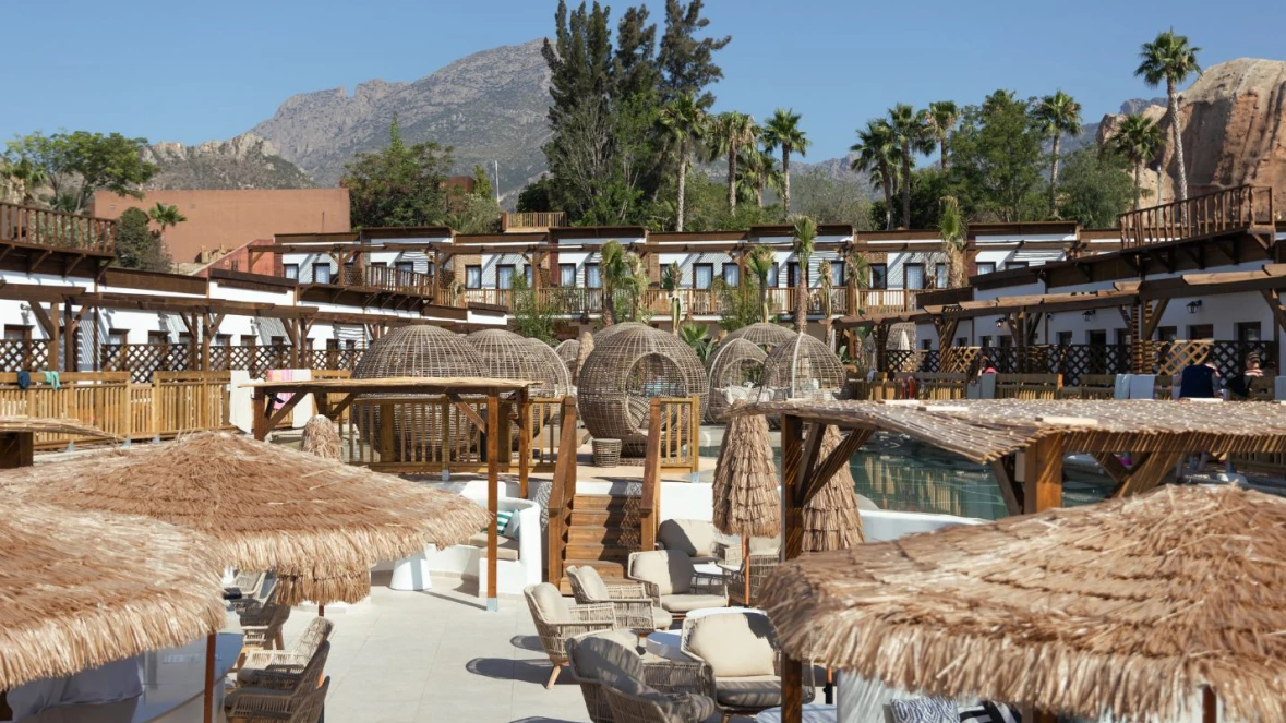 Paradise Island Pool