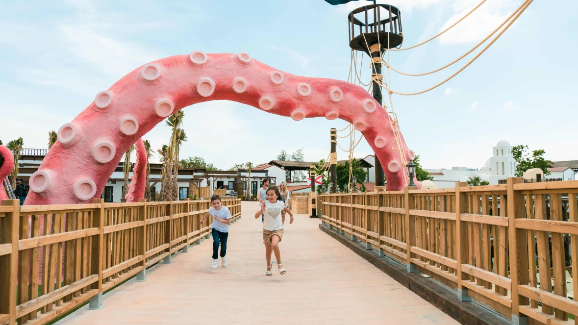 2 niños gratis en TI Promo